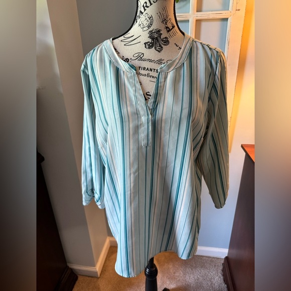 Women’s Christopher & Banks Aqua Striped Tunic Size Medium - Picture 1 of 7